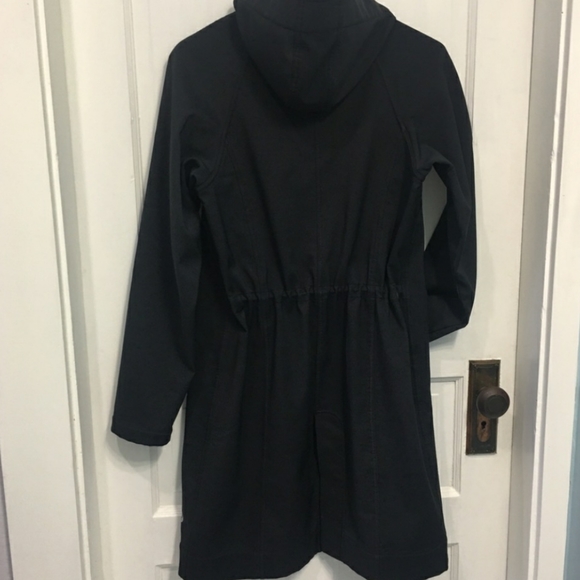 SOLD* Lululemon jacket - Picture 2 of 3